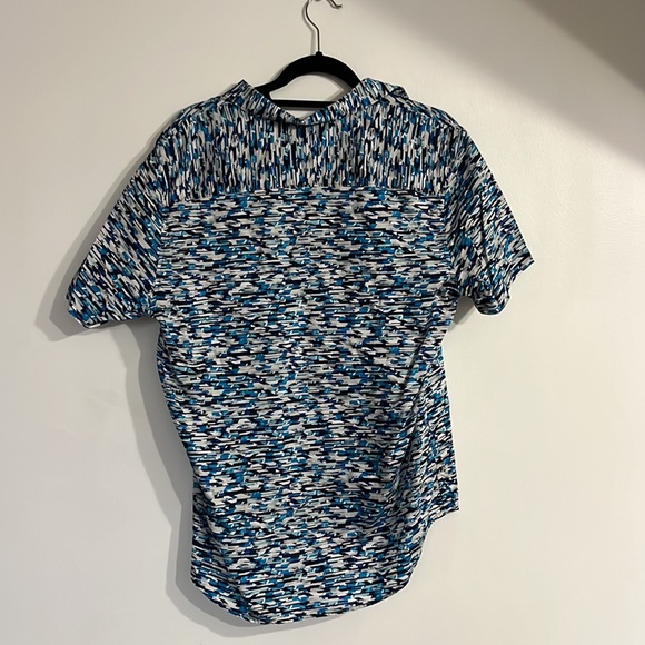 Calvin Klein Shirt - Picture 4 of 4